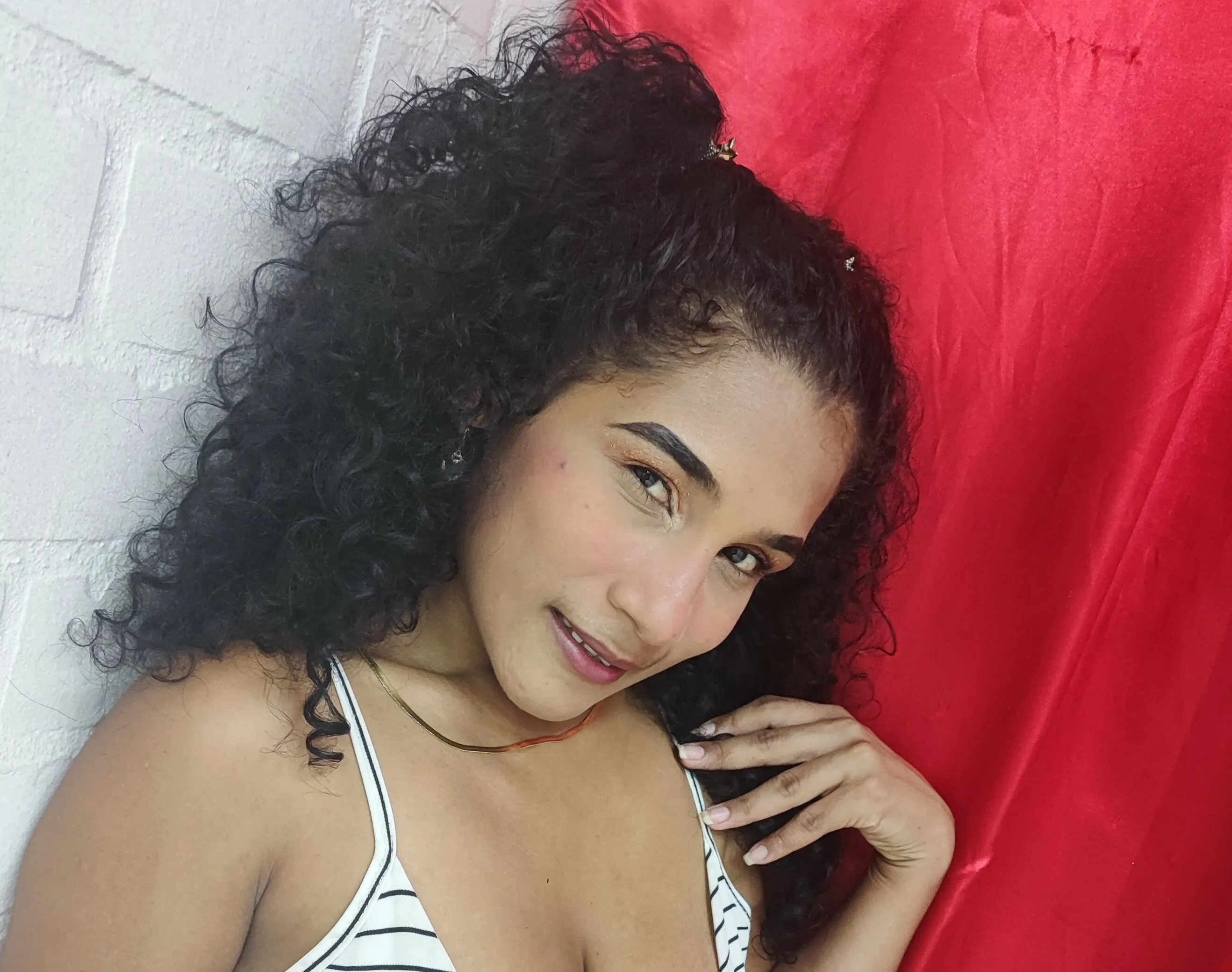 Live sex webcam photo for ZarinaMey #7281481