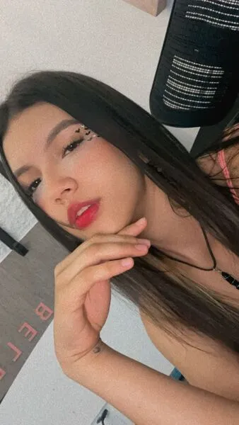 Live sex webcam photo for AllisonBrookss #5747831