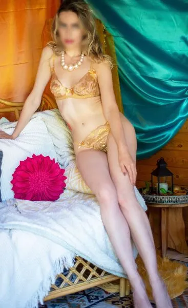 Live sex webcam photo for ElviraMuse #5524069