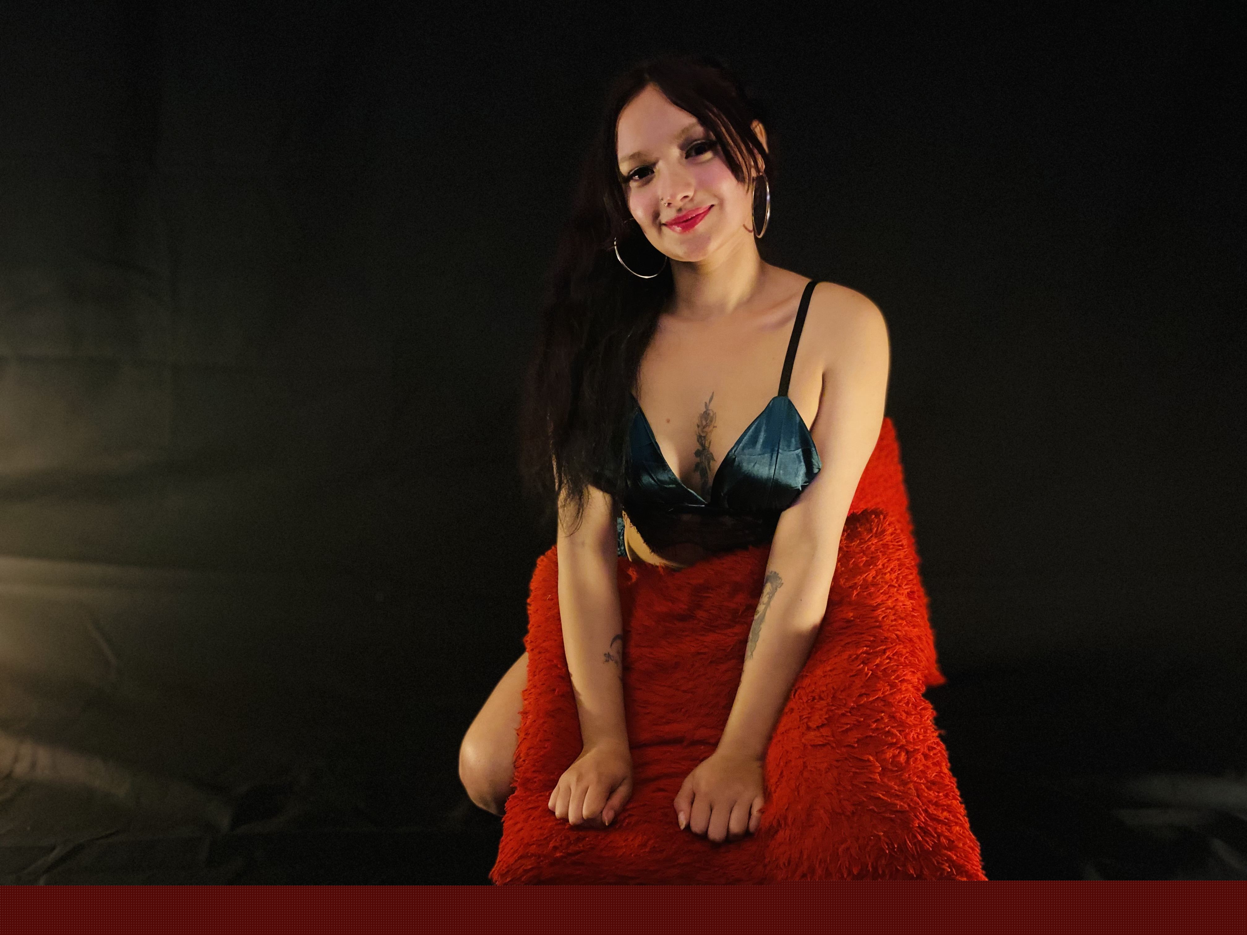 Live sex webcam photo for NoahEvans18 #5528336