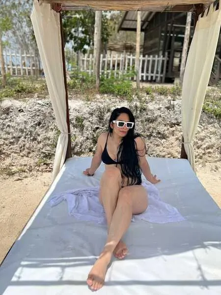 Live sex webcam photo for Biiancascott #5527860