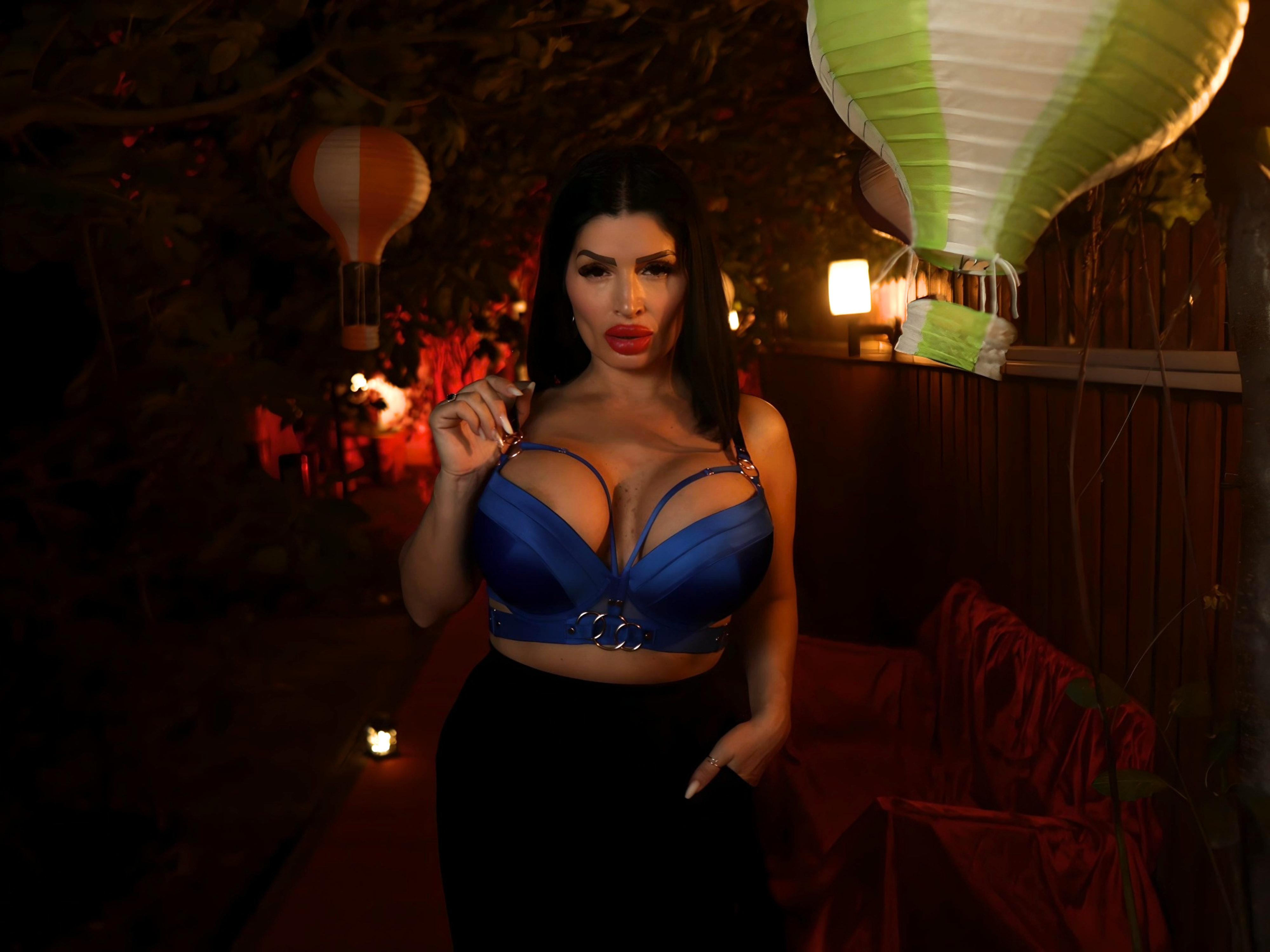 Live sex webcam photo for NicolleReyn #6523679