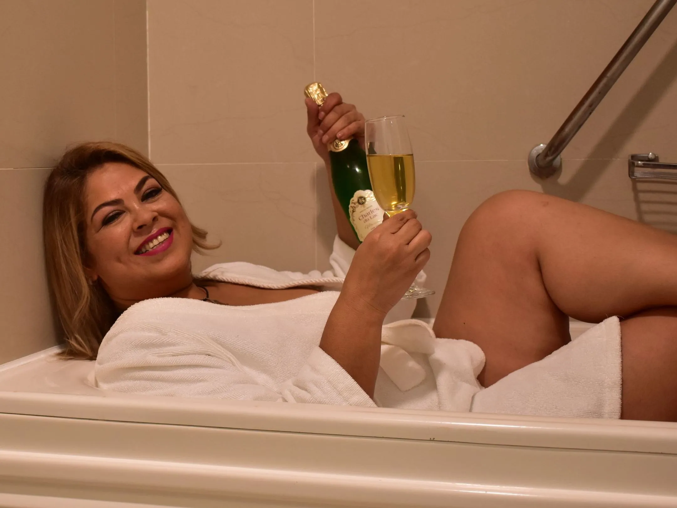 Live sex webcam photo for CharloteVegas #5448507