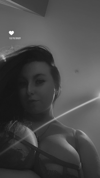 Live sex webcam photo for AlyssiaRose #5427035