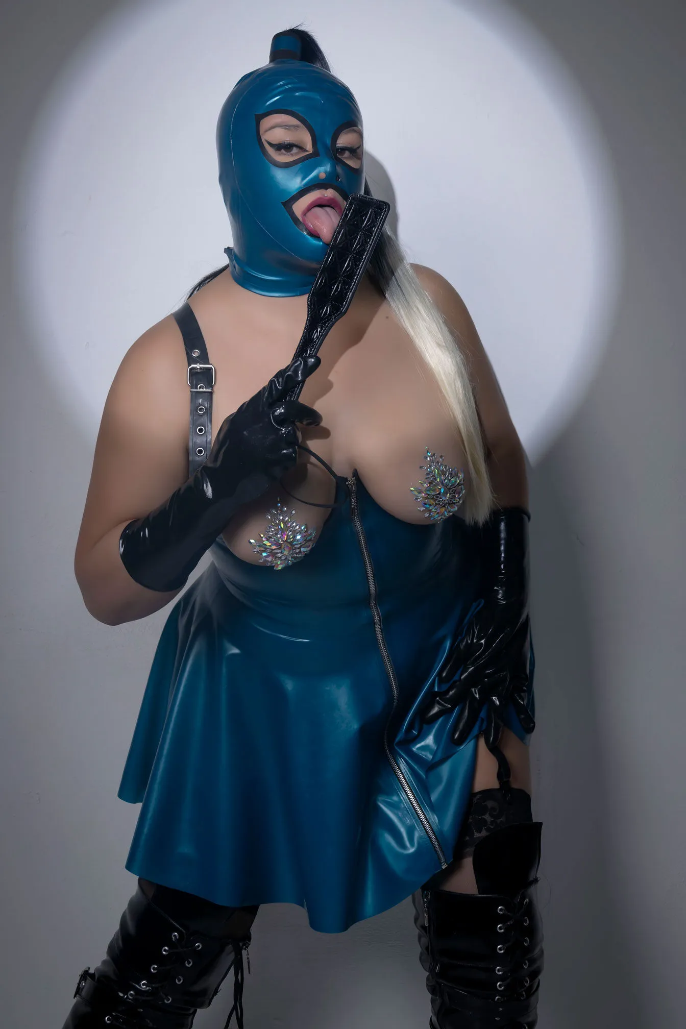 Live sex webcam photo for JadeLion #8431689