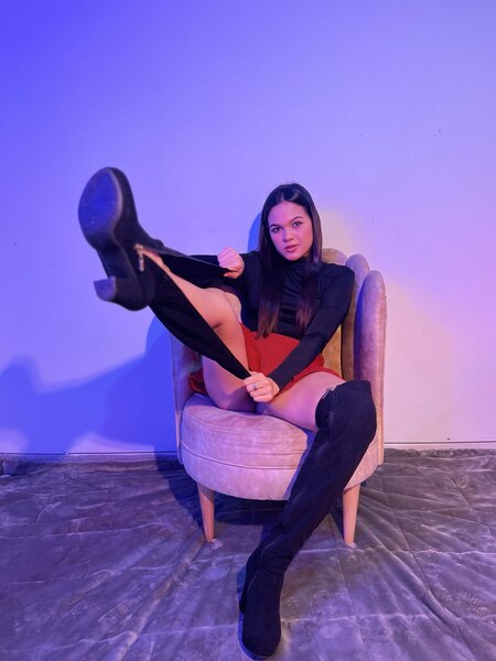 Live sex webcam photo for rutilarose #6035322