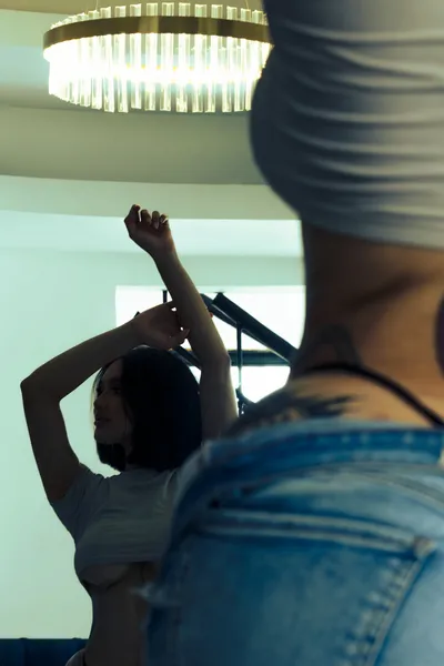 Live sex webcam photo for LotieCox #6245991