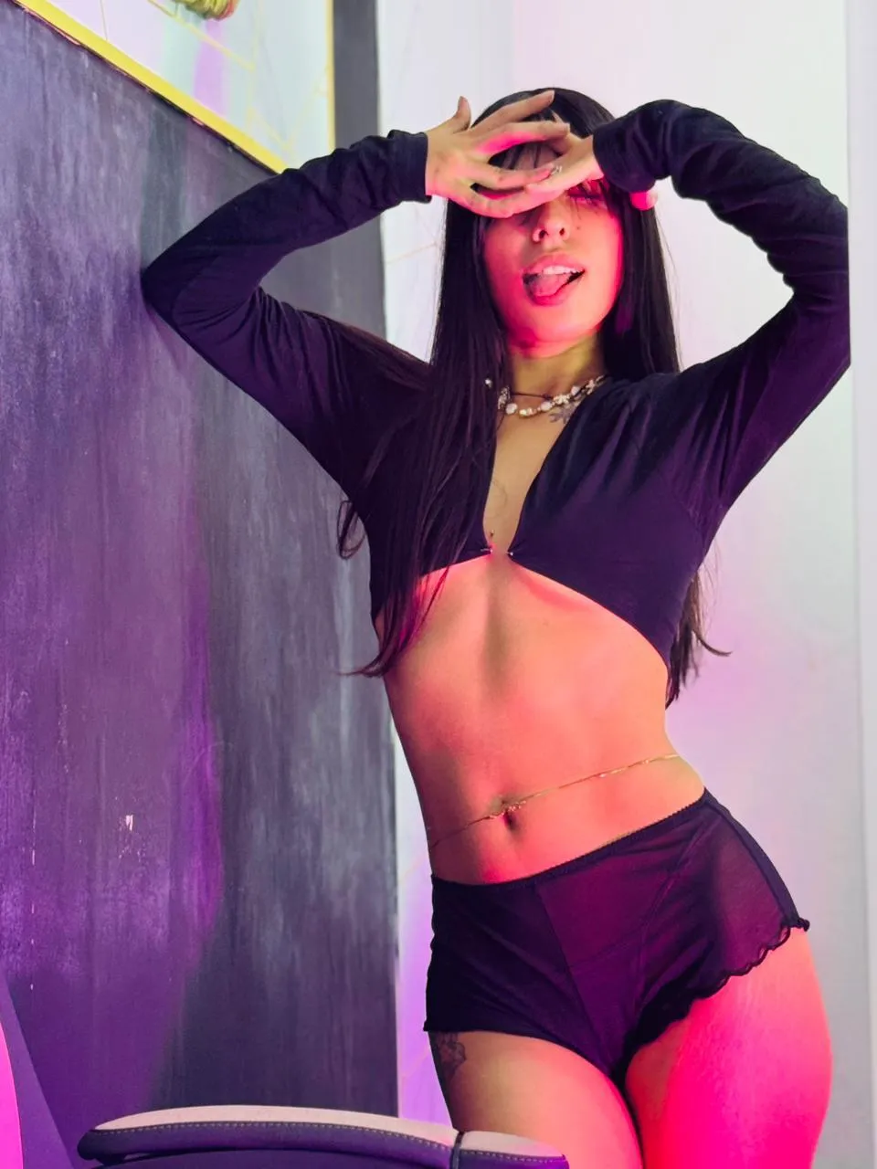 Live sex webcam photo for AlondraConnor #8122604