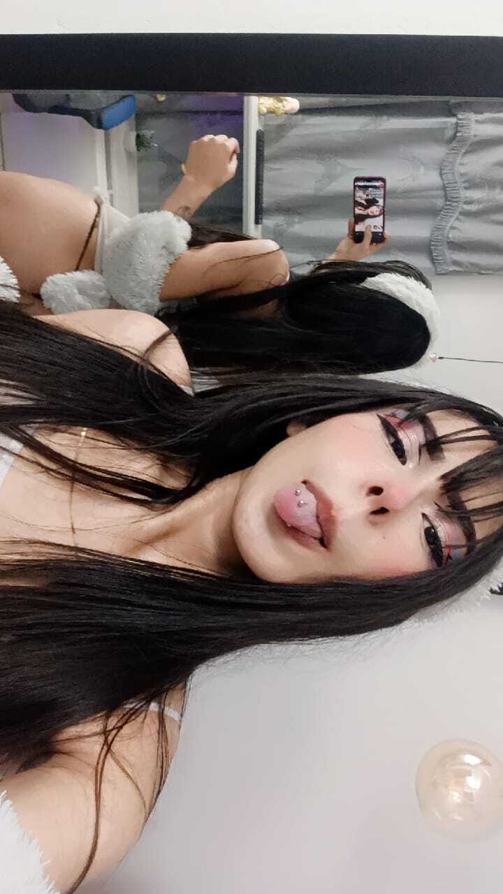 Live sex webcam photo for AlondraConnor #7888505