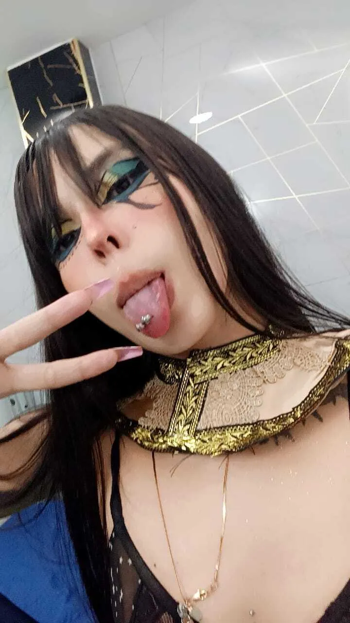 Live sex webcam photo for AlondraConnor #8013435