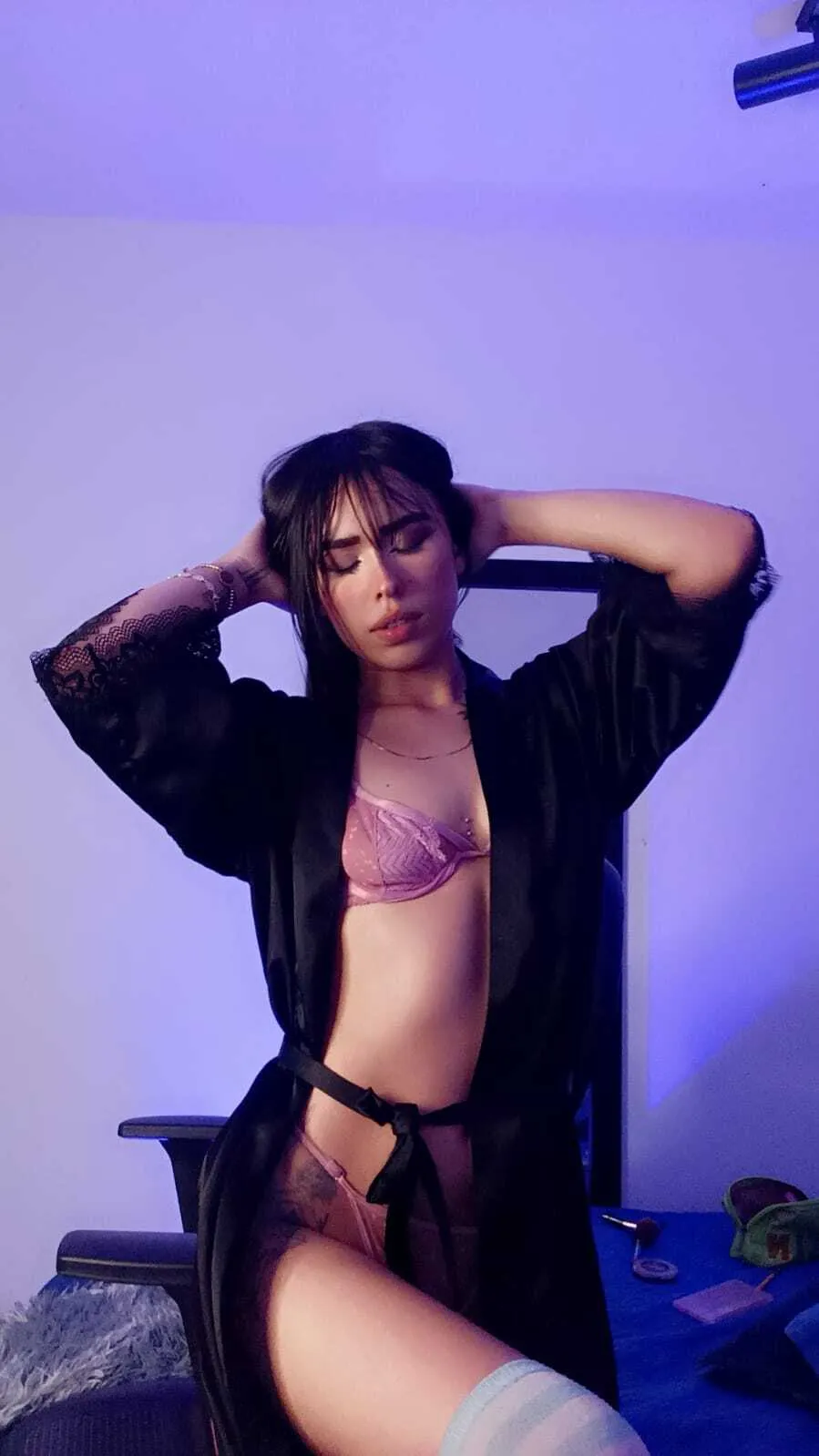 Live sex webcam photo for AlondraConnor #7888518