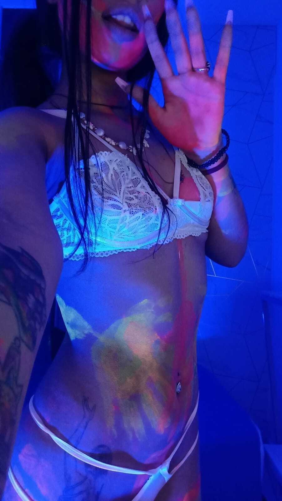 Live sex webcam photo for AlondraConnor #7974879