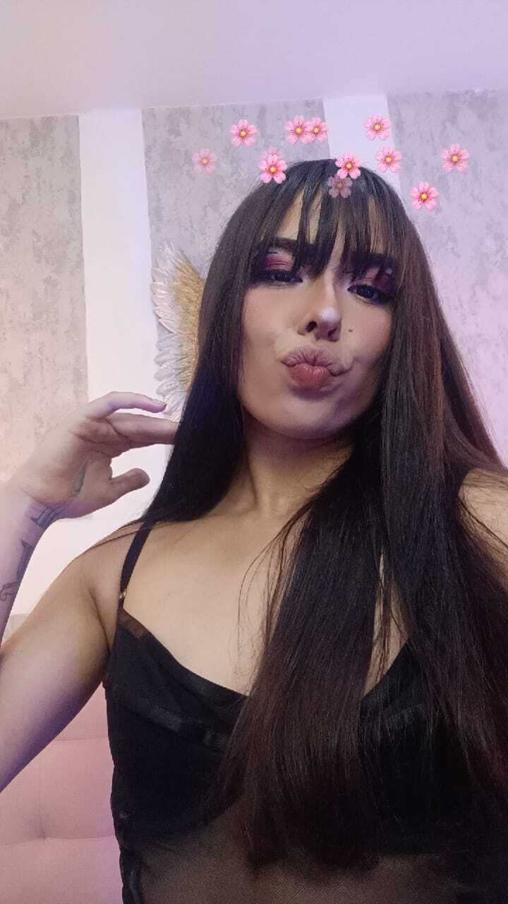 Live sex webcam photo for AlondraConnor #7888497