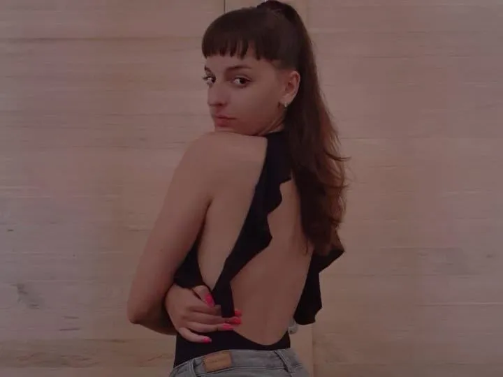 Live sex webcam photo for SophieBlakez #5426523