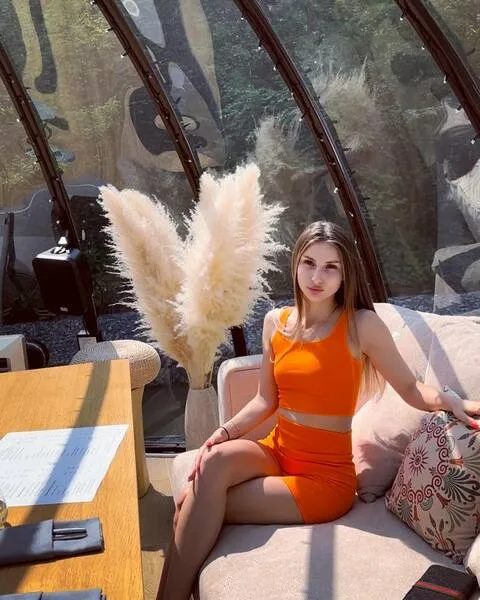 Live sex webcam photo for AndreaGrand #5429395