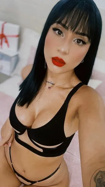 Live sex webcam photo for JennHill #5435167