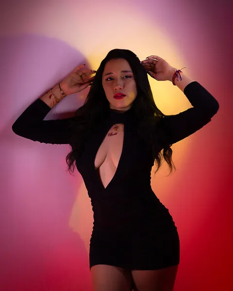 Live sex webcam photo for JessyBarnett #6396779