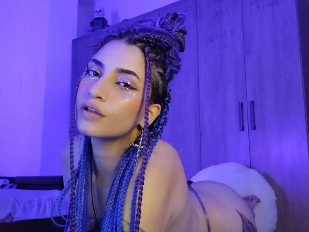 Live sex webcam photo for ClementineK #5781675