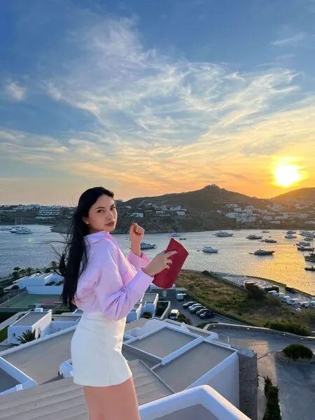 Live sex webcam photo for LolaBeauty19x #5532728