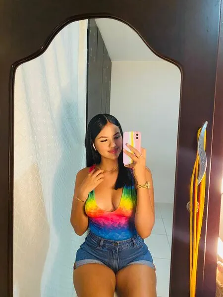 Live sex webcam photo for DulceeMia #5426768