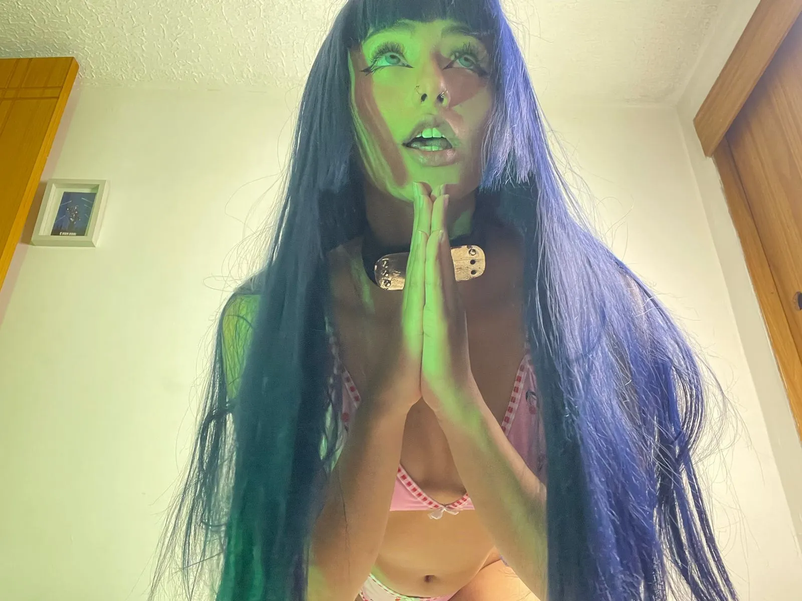 Live sex webcam photo for MartiinaAlvarez #8498769