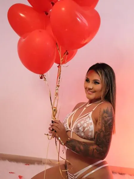 Live sex webcam photo for MarianaRoe #6860036