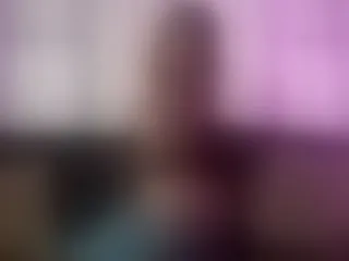 Live sex webcam photo for MarianaRoe #6382618