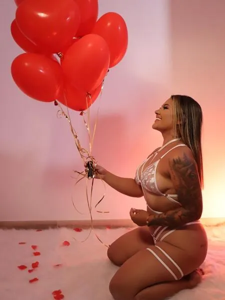 Live sex webcam photo for MarianaRoe #6860040