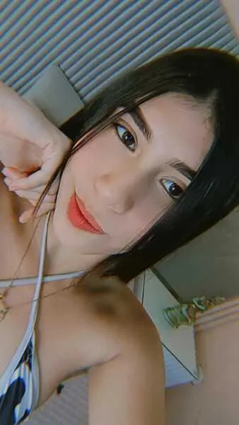 Live sex webcam photo for aryaevans81 #6441261