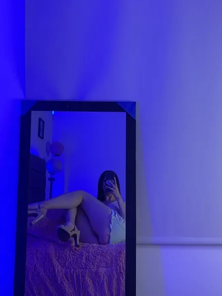 Live sex webcam photo for RavenJames #6096221