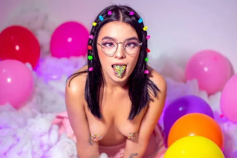 Live sex webcam photo for ZoeDoll20 #5445317