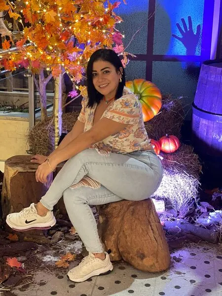 Live sex webcam photo for Susantrevor #5904123