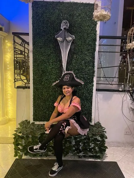 Live sex webcam photo for Susantrevor #6516807