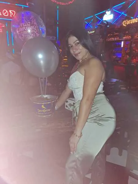 Live sex webcam photo for Susantrevor #6120502