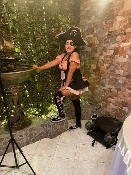 Live sex webcam photo for Susantrevor #6516811