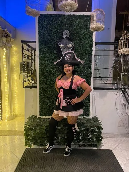 Live sex webcam photo for Susantrevor #6516808