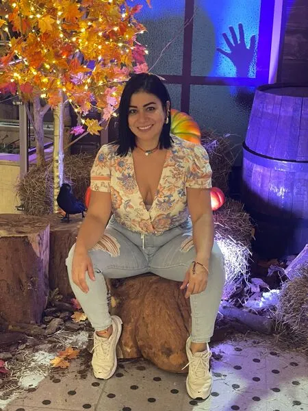 Live sex webcam photo for Susantrevor #6120497