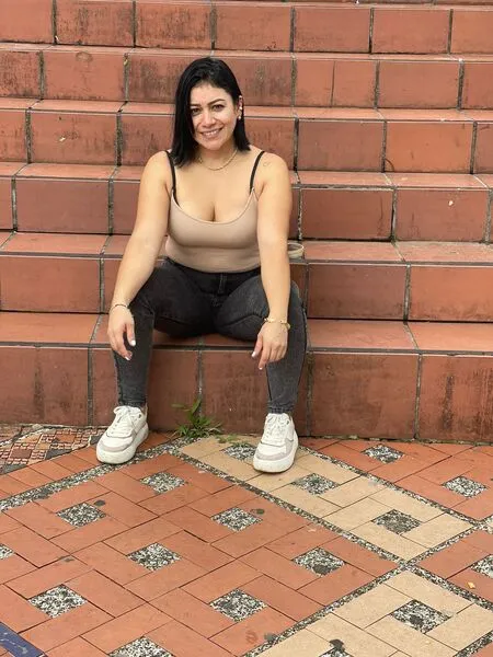 Live sex webcam photo for Susantrevor #6120560