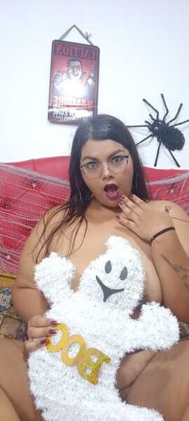 Live sex webcam photo for sammyslavehot #5870453