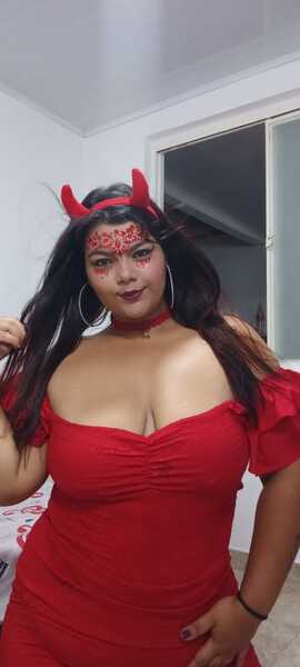 Live sex webcam photo for sammyslavehot #6045538