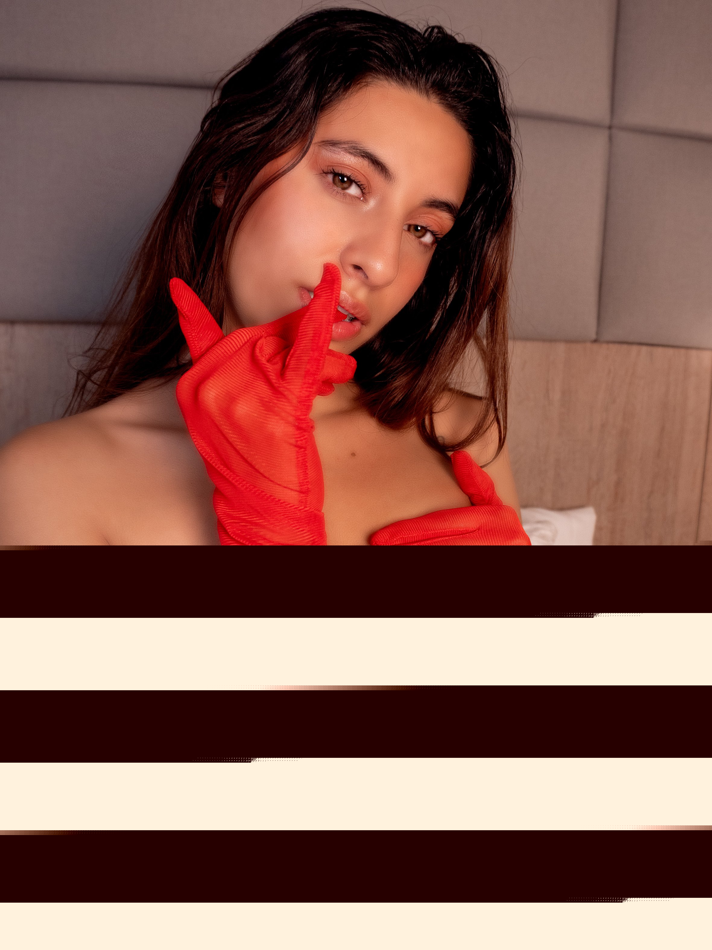 Live sex webcam photo for LaurenColinss #7125711