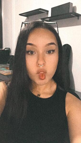 Live sex webcam photo for Alaiaxxx19 #5446237