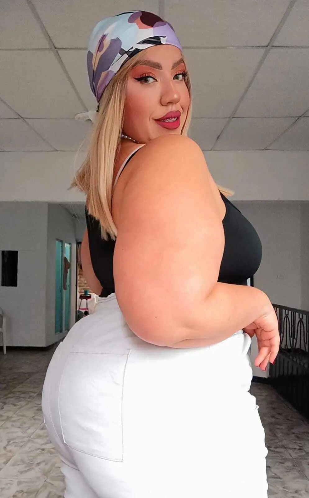 Live sex webcam photo for LeahMillerh #7495691