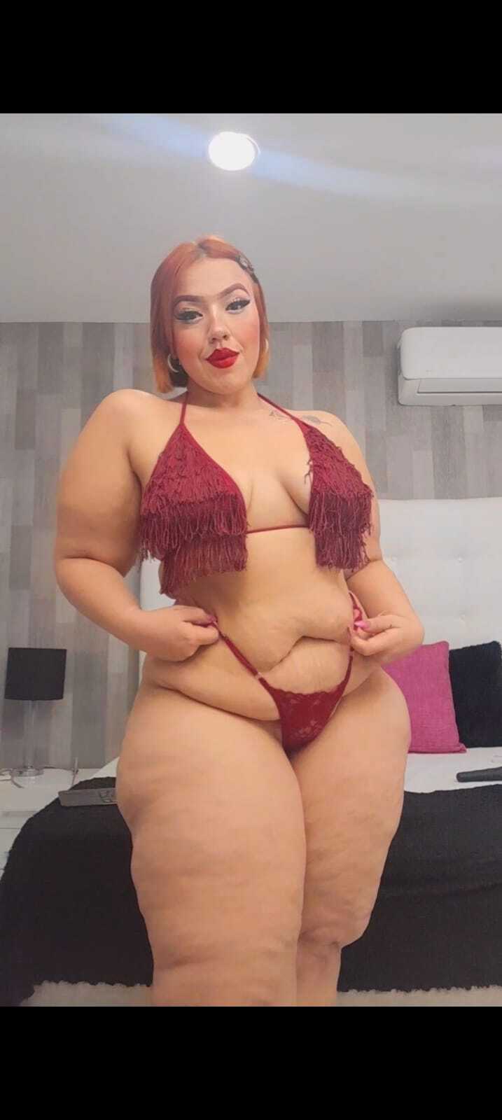 Live sex webcam photo for LeahMillerh #7182325