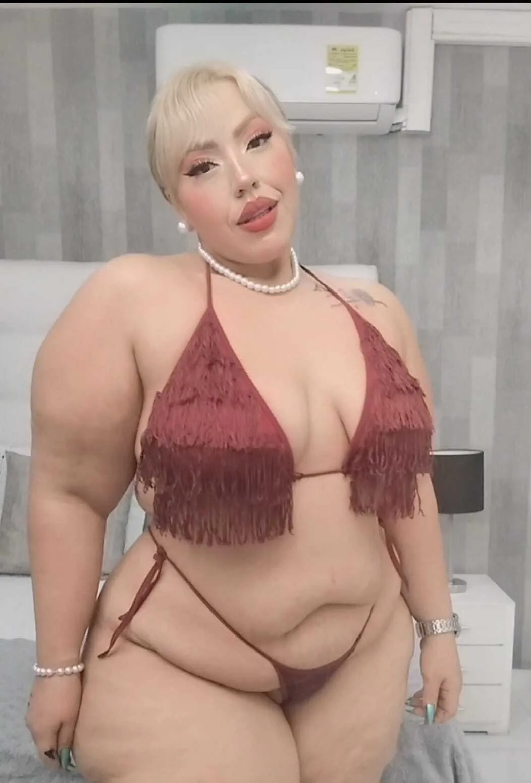 Live sex webcam photo for LeahMillerh #8099141