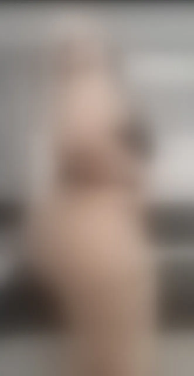 Live sex webcam photo for LeahMillerh #8239651