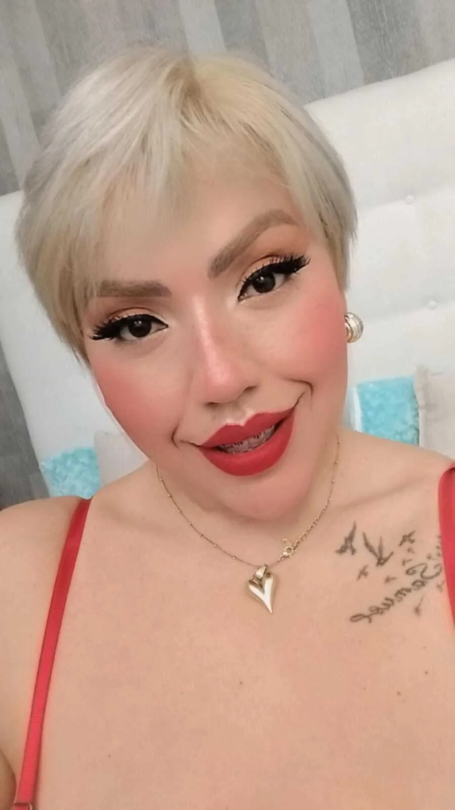 Live sex webcam photo for LeahMillerh #8068039