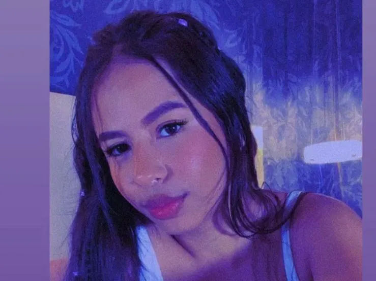 Live sex webcam photo for EmmaSttonee #5490019