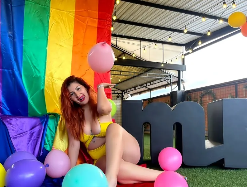 Live sex webcam photo for Nikkytaylord #6308901