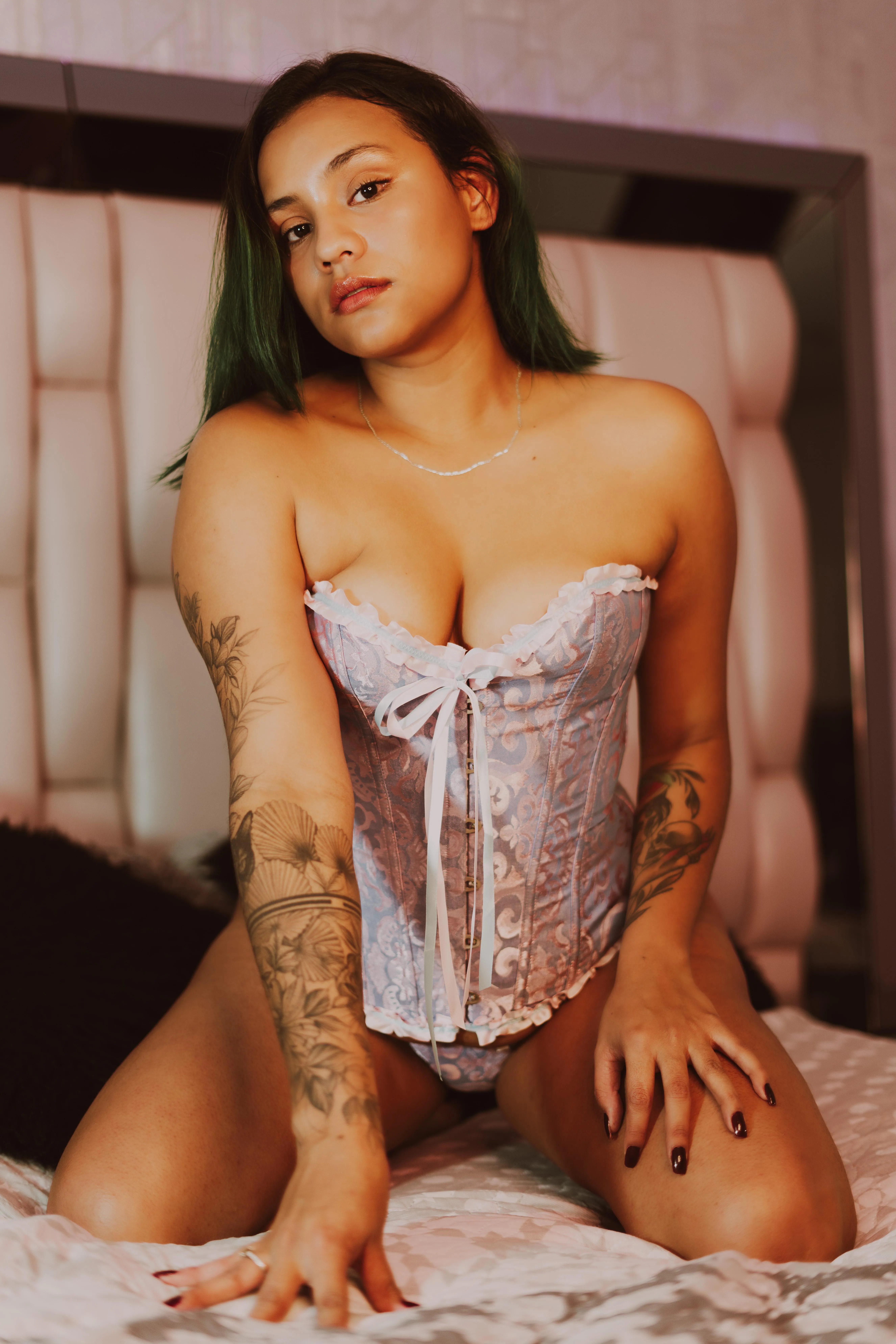 Live sex webcam photo for IWannaTasteU #7362812